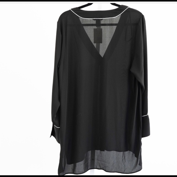 H&M tunic v-neck blouse. NWT. Sz 16. Black. - Picture 2 of 4